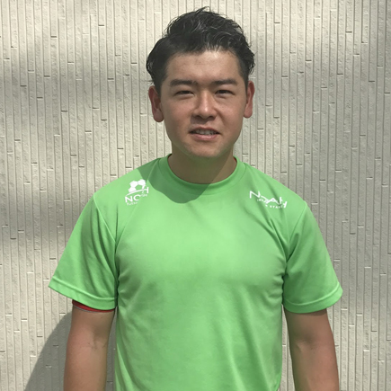 ノアテニスアカデミー神戸垂水の岡本拓馬コーチ